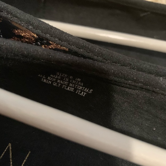 Iman size 6.5 flats - Picture 4 of 7